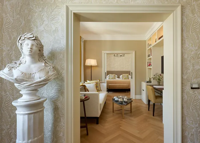 Rocco Forte Hotel Savoy